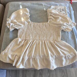 Blouse with puffy sleaves